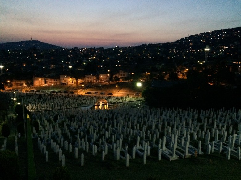 3 - Aliya_nın Kabrine Mevlevi Tekkesinden Bakış