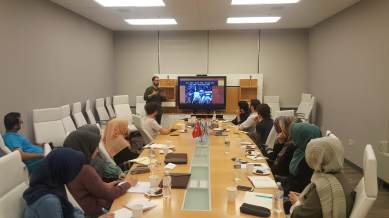 Ahmet Selim hocayla ders.jpg